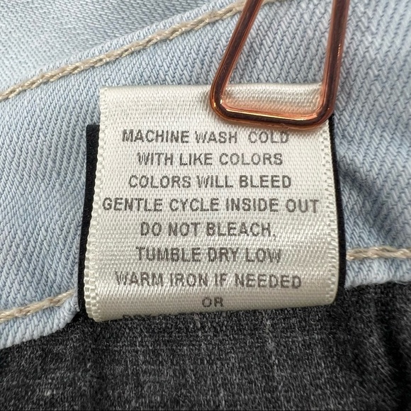 Flying Monkey Platinum Distressed Denim Skinny Jeans Size 28 Women’s - Picture 7 of 7